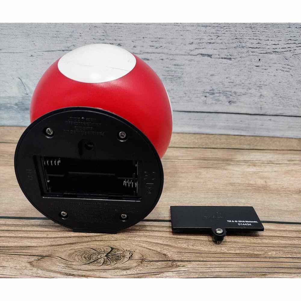 2018 Nintendo Super Mario Bro's 3D Night Light ToadStool Mushroom! (014434)